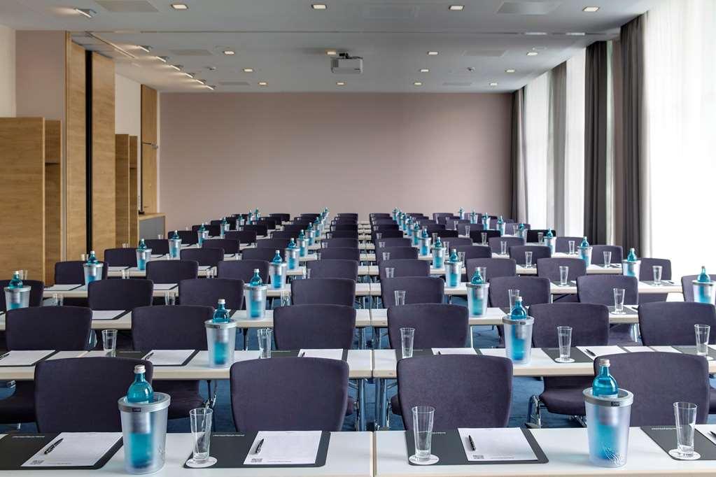 Intercityhotel Ульм Удобства фото